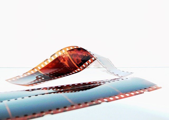 movies-g5db139e74_640